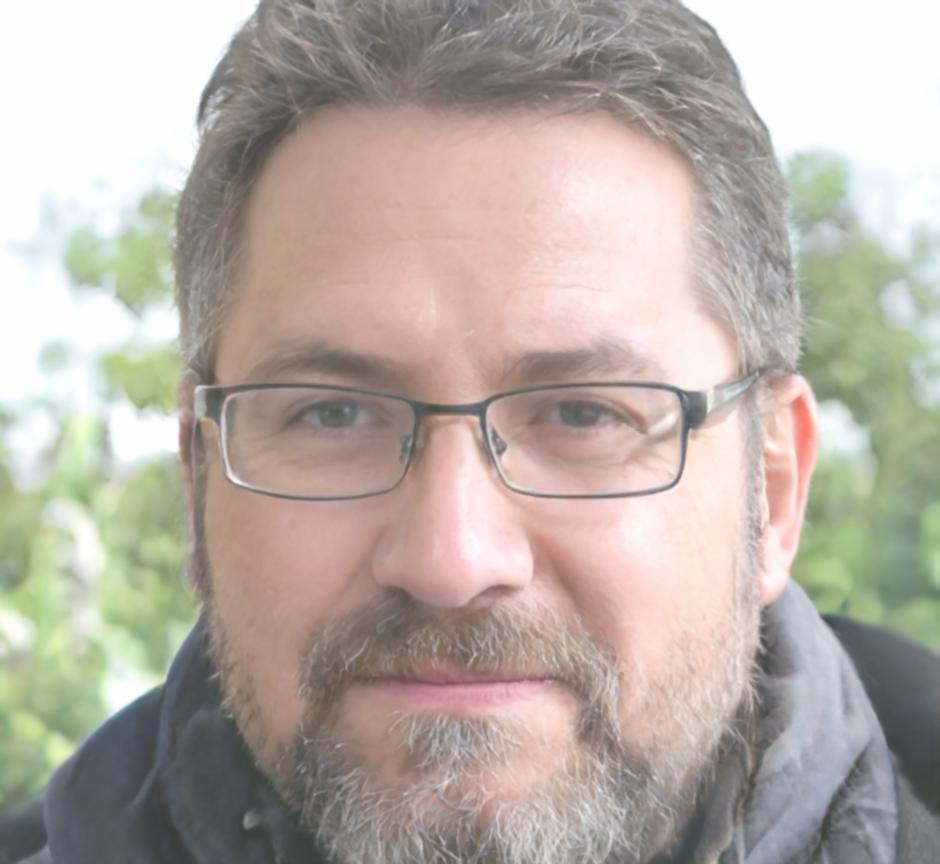 Portraitfoto eines männlichen Lerngruppen-Teilnehmers